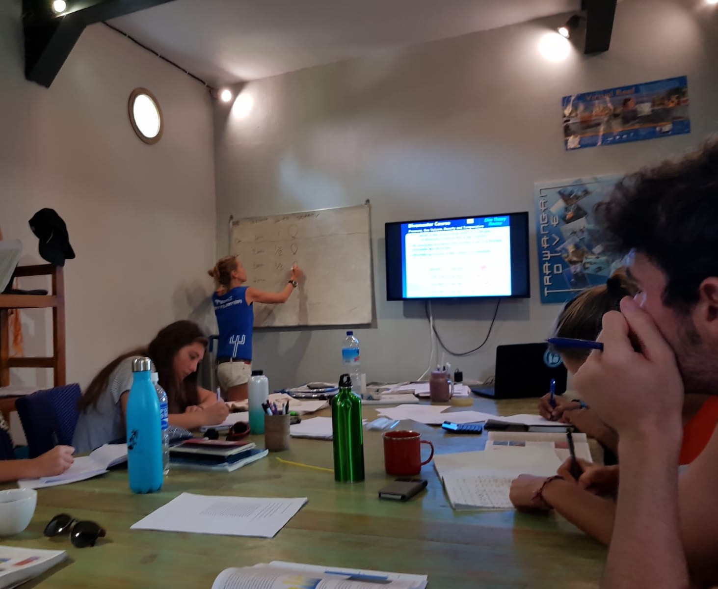 PADI IDC Classroom Holly Macleod